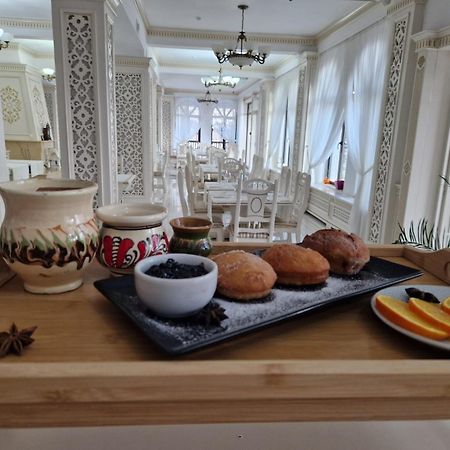 Pension Elegance Gura Humorului Zewnętrze zdjęcie